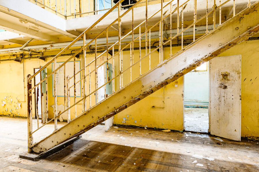 Urbex foto's van een oude en verlaten gevangenis in Wallonië, België