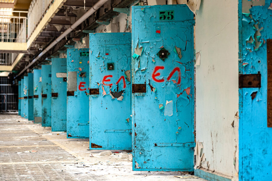 Urbex foto's van een oude en verlaten gevangenis in Wallonië, België