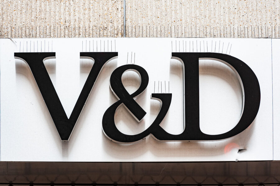 Laatste dag uitverkoop V&D voor de definitieve sluiting van het filiaal in Tilburg
