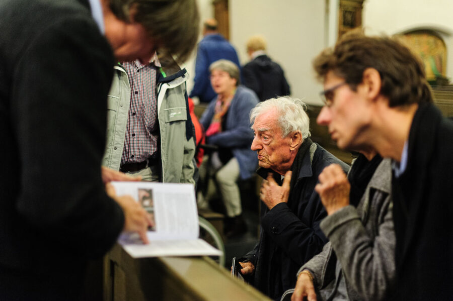 Mathieu Dijker tijdens uitvoeringen van zijn werk door Ad Parnassum, Boxtel 2015