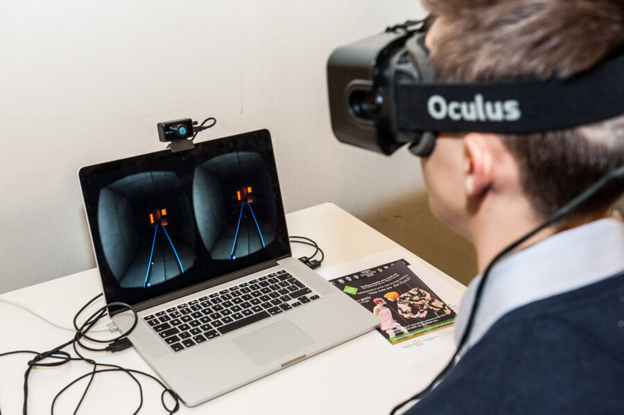Virtual
Reality. Night University is het jaarlijkse openbaar toegankelijke festival van de Tilburg University.