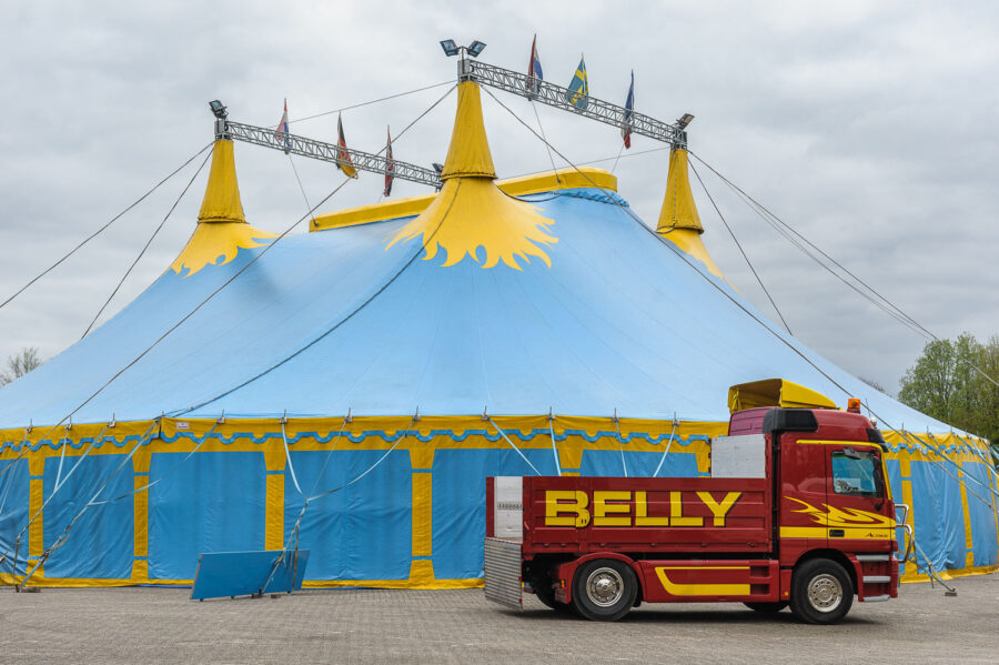 Circus Belly Wien op bedrijventerrein 't Laar Tilburg