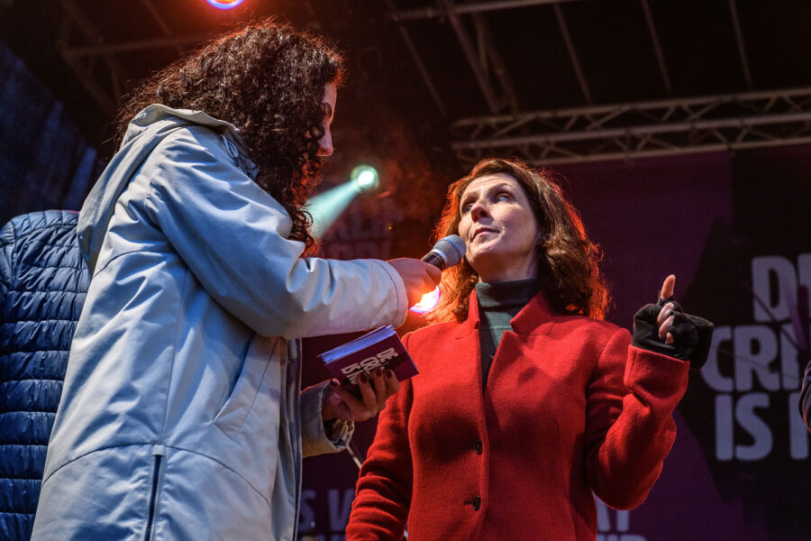 Esther Ouwehand (PvdD) tijdens de Klimaatmars Amsterdam 2023