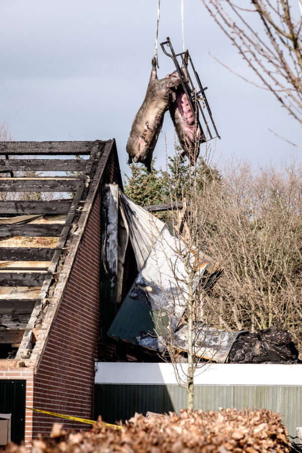 Wake en opruimwerkzaamheden stalbrand Mill 2017