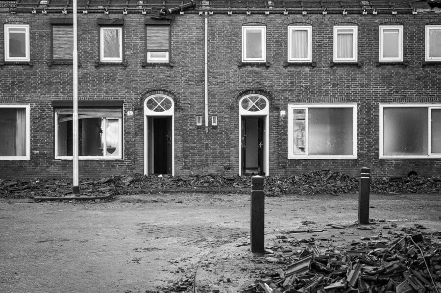 Straat in Tilburgse wijk Groeseind ten tijde van de sloop in 2010