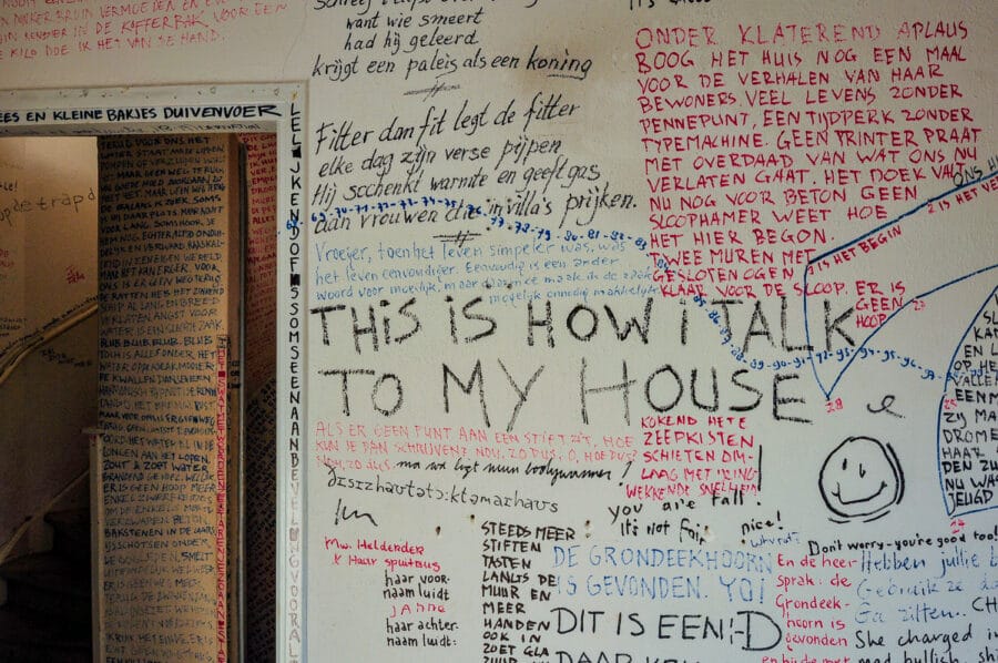 Tilburgse wijk Groeseind ten tijde van de sloop in 2010: House of Words